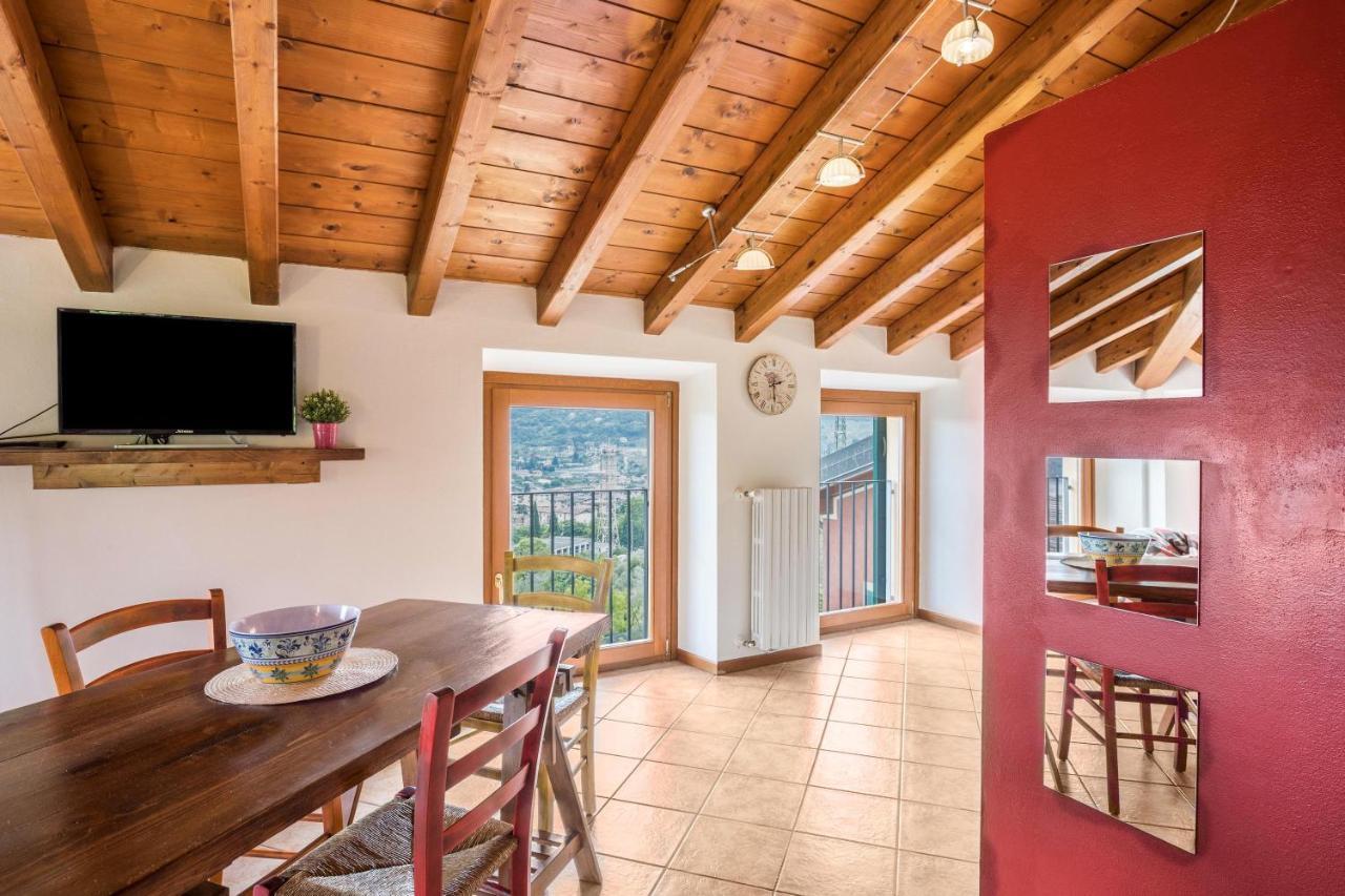 Casa Mandello Apartment Salò Екстериор снимка