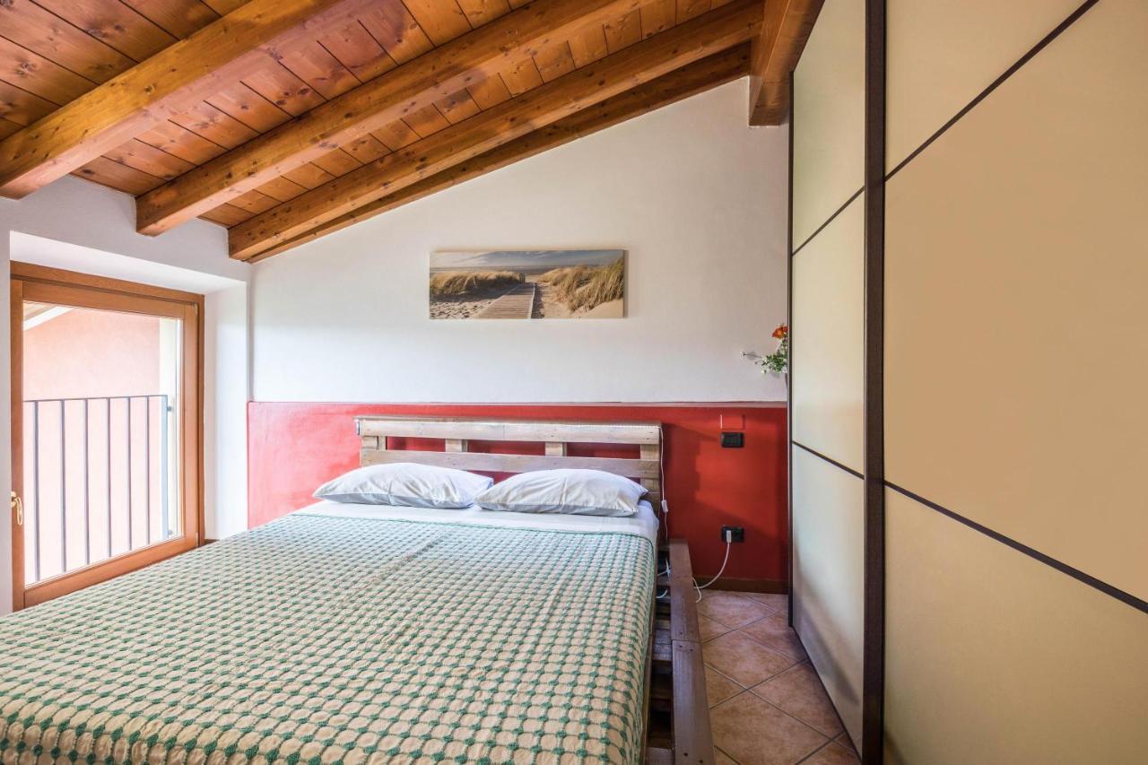 Casa Mandello Apartment Salò Екстериор снимка
